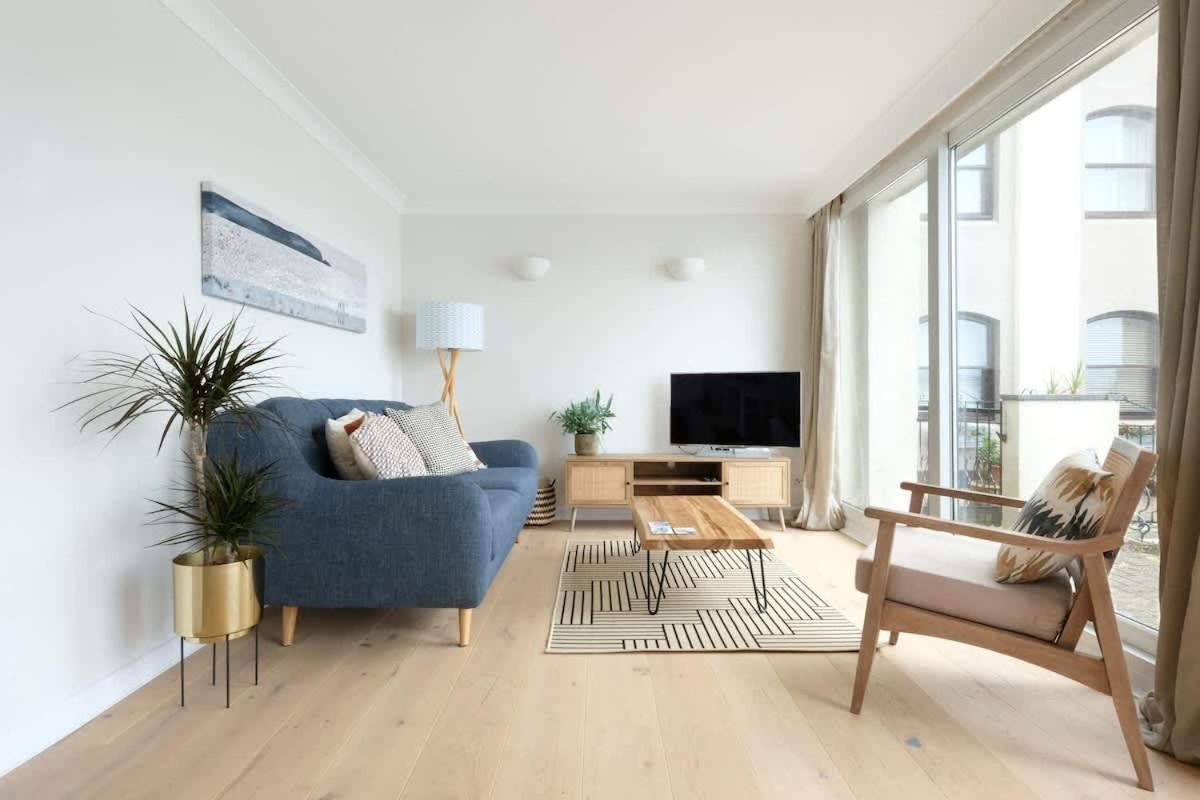Spectacular Waterfront Views With Parking At 'Mariners Mirror' Apartment Falmouth Exterior photo